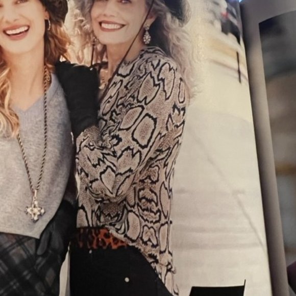 Cabi Medium Serpentine Blouse - Picture 5 of 5